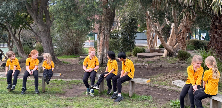 children in yarning circle
