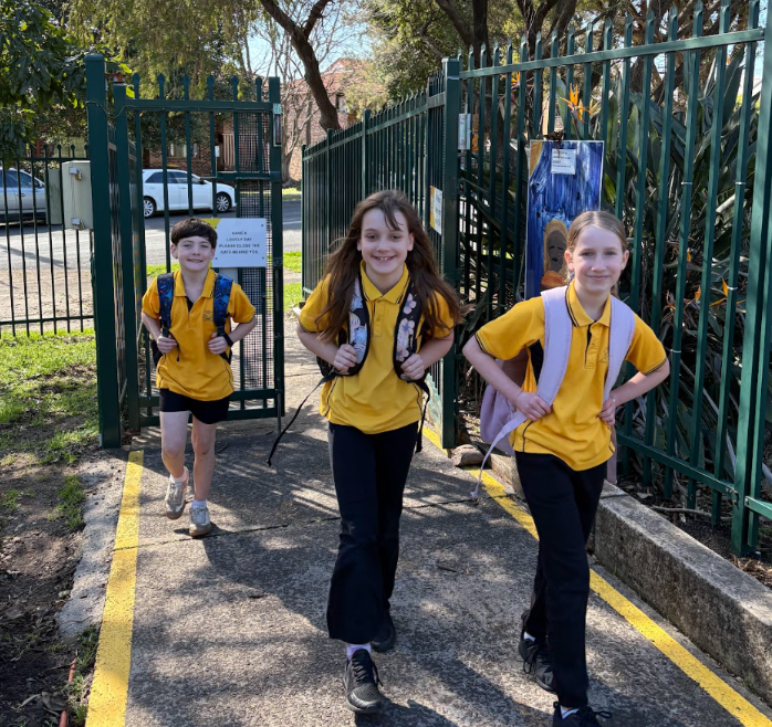 Children entering the school gate
